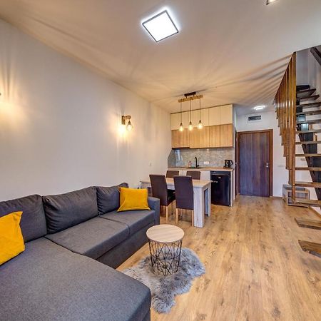 Skyday Penthouse Deluxe At Oak Residence Smolyan Exterior foto